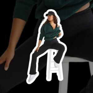 (NWT) AERO Air Soft High Rise Cinch Waist Leggings - Black